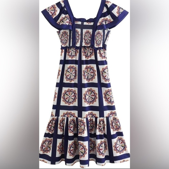 Harringtons Sundayup tile print, open back dress - Picture 2 of 10